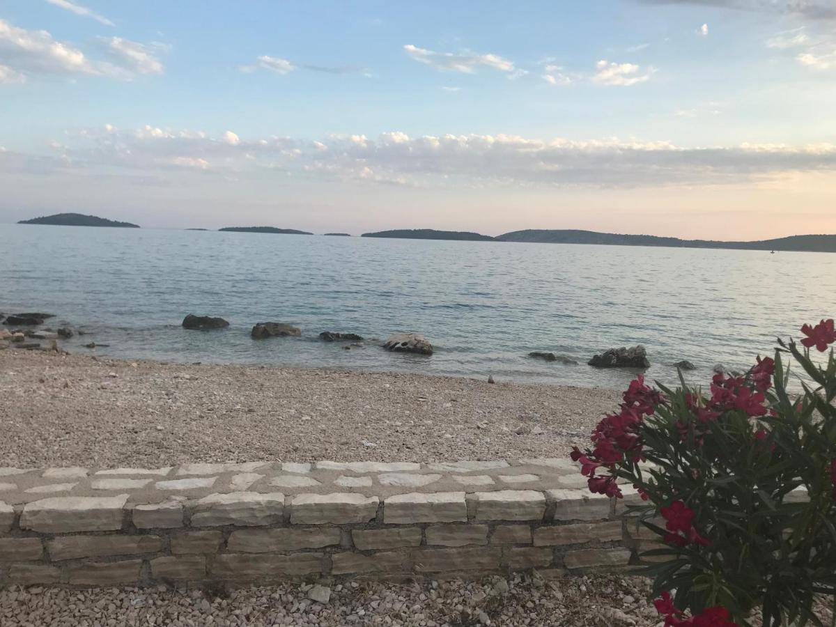 Apartments Lucija-Klara Brodarica  Εξωτερικό φωτογραφία